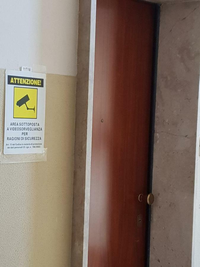 A "Casa Inn-Centro" Monolocale Catania Bagian luar foto